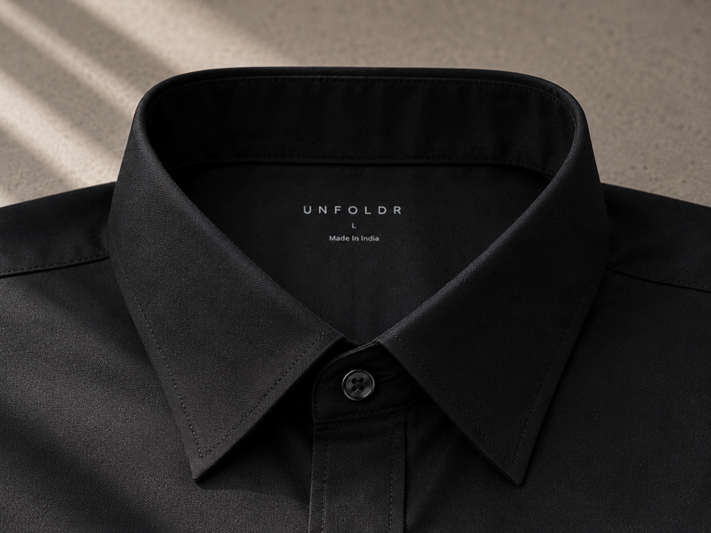 Unfoldr Black — Clean Evening Essential