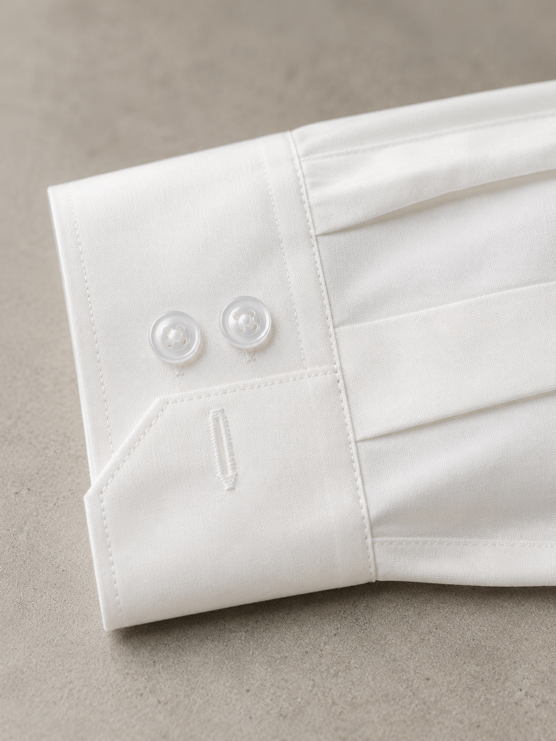 Unfoldr White — The Everyday White Shirt